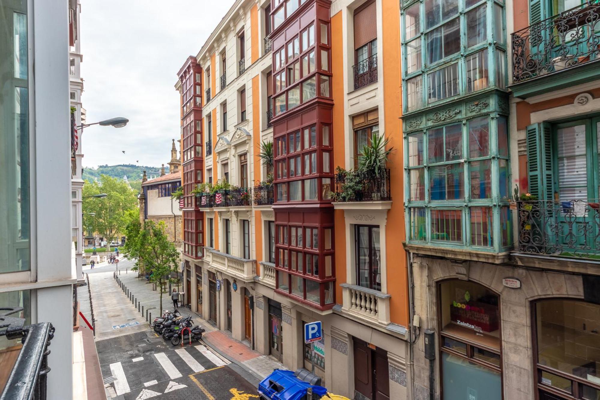 Encantador Apartamento En El Casco Antiguo De Бильбао Экстерьер фото